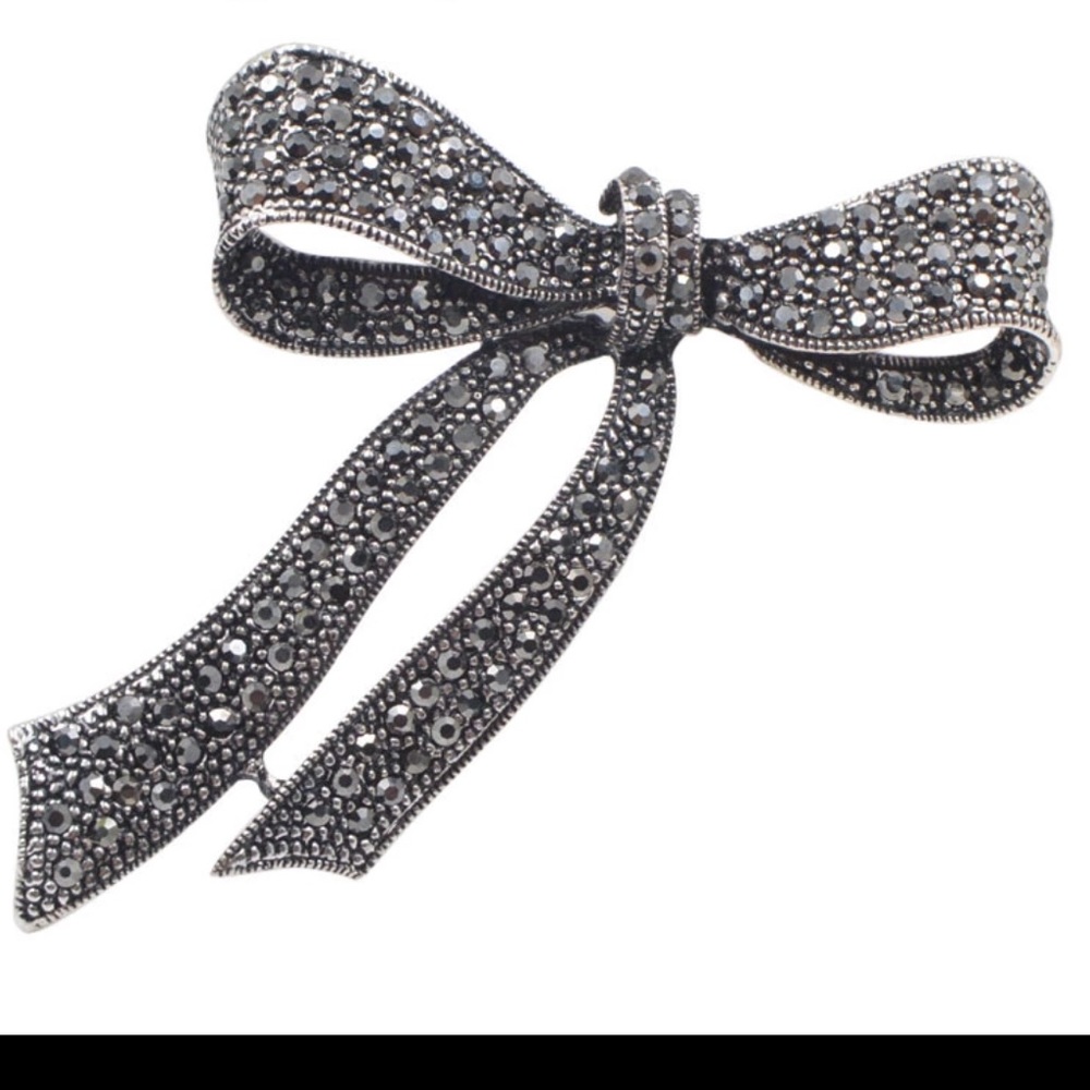 🚫sold🚫 Rhinestone Black Brooch - Picture 2 of 6